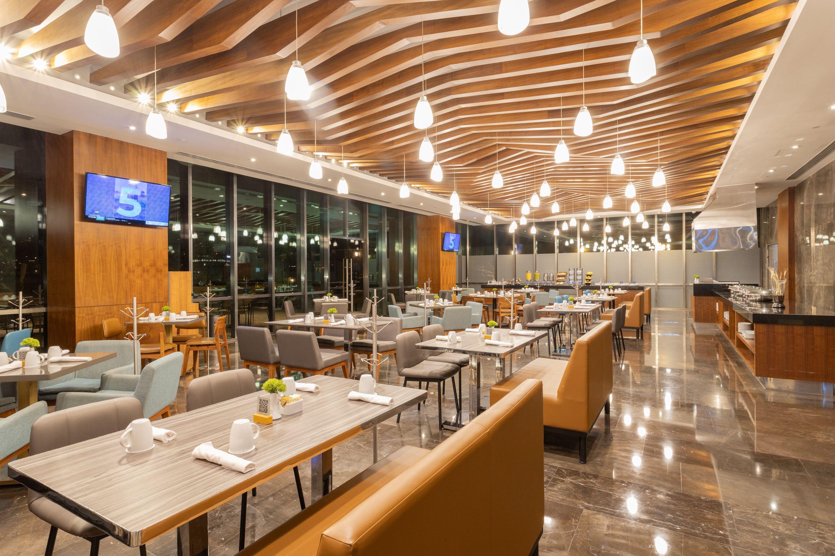 Camino Real Fashion Drive Monterrey Hotel San Pedro Garza Garcia Exterior photo The interior of the lounge