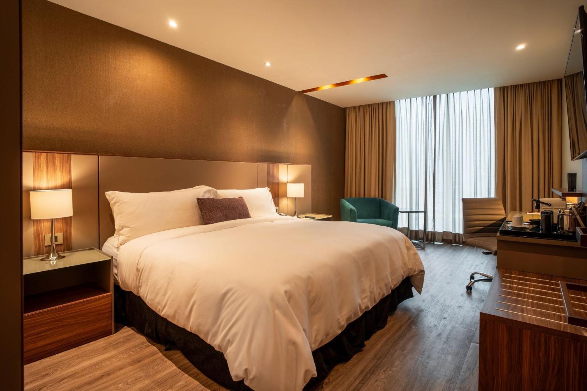 Camino Real Fashion Drive Monterrey Hotel San Pedro Garza Garcia Exterior photo Deluxe Room