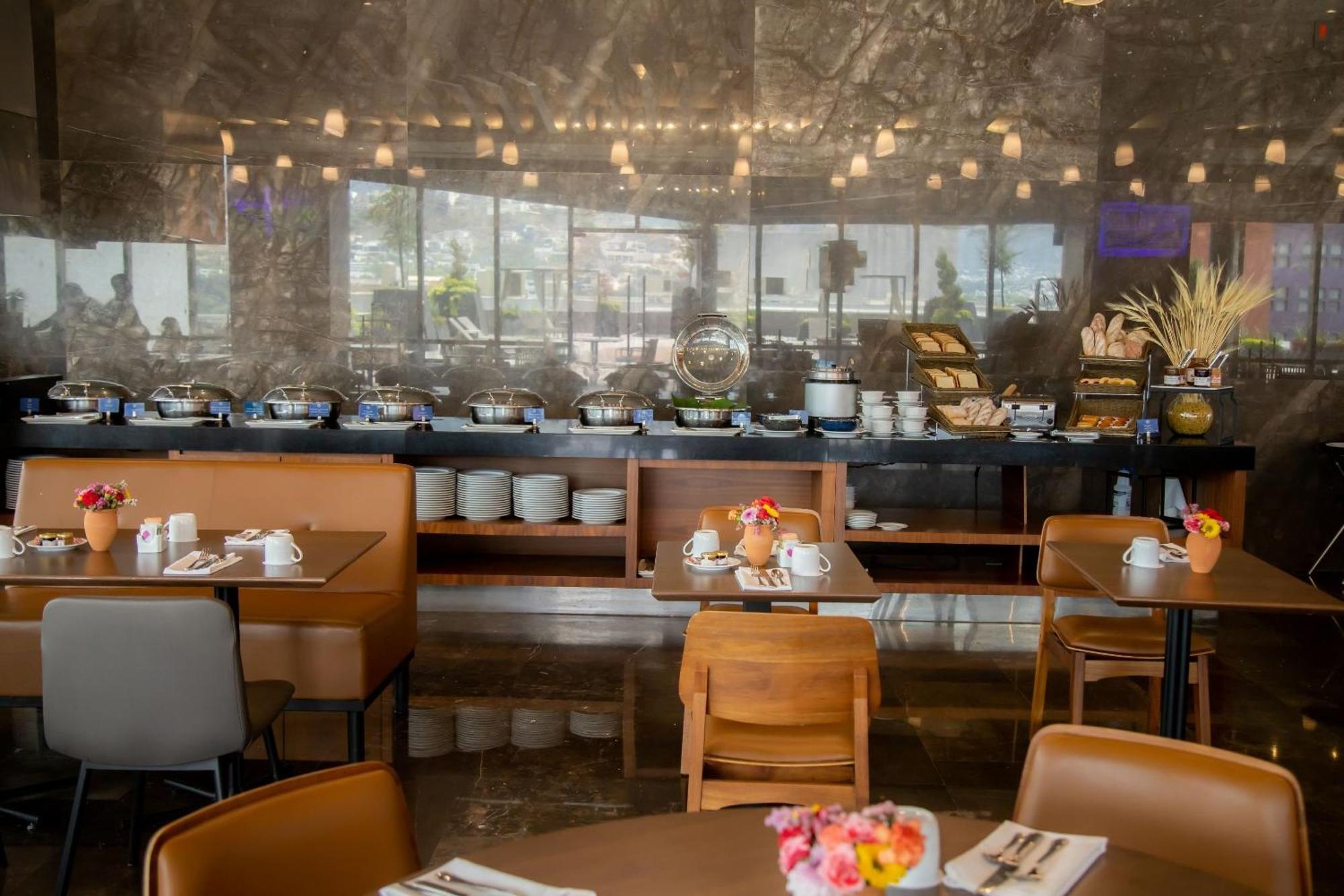 Camino Real Fashion Drive Monterrey Hotel San Pedro Garza Garcia Exterior photo The restaurant